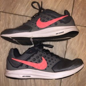 Nike Downshifter 7 running shoes